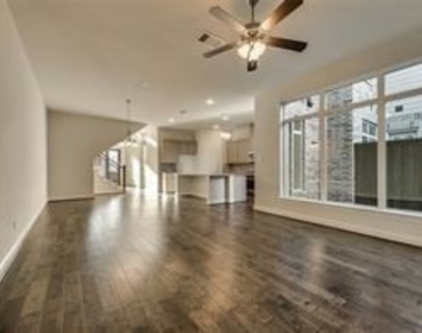 4929 Mckinney Hollow Drive - Photo Thumbnail 5