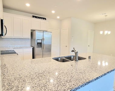 829 Ben Lane - Photo Thumbnail 8