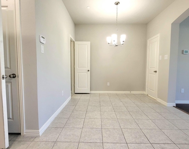 829 Ben Lane - Photo Thumbnail 9