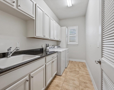 2899 Florence Street - Photo Thumbnail 31