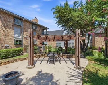 15151 Berry Trail - Photo Thumbnail 31