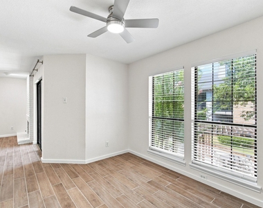 15151 Berry Trail - Photo Thumbnail 9
