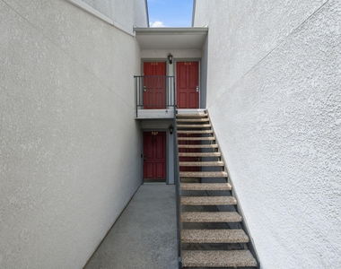 15151 Berry Trail - Photo Thumbnail 1