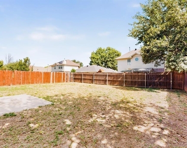 9073 Stillwater Trail - Photo Thumbnail 38