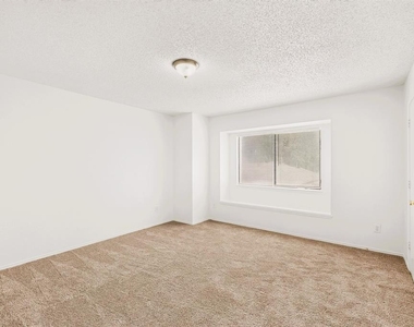 9073 Stillwater Trail - Photo Thumbnail 24