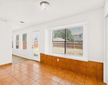 9073 Stillwater Trail - Photo Thumbnail 4