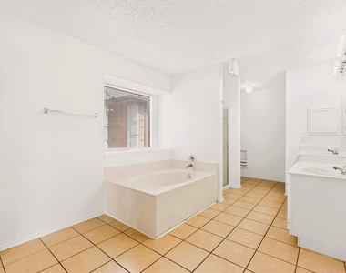 9073 Stillwater Trail - Photo Thumbnail 19