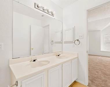 9073 Stillwater Trail - Photo Thumbnail 23