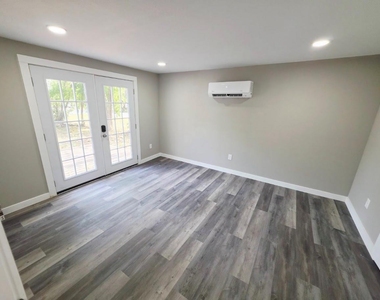223 E Shreveport Street - Photo Thumbnail 17