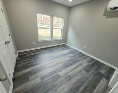 223 E Shreveport Street - Photo Thumbnail 12