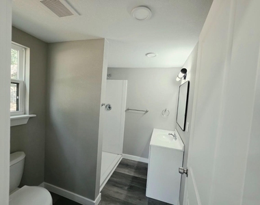 223 E Shreveport Street - Photo Thumbnail 11