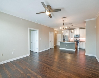 2500 King Arthur Boulevard - Photo Thumbnail 3