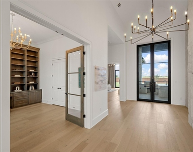 134 Sunflower Street - Photo Thumbnail 3