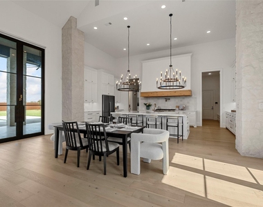 134 Sunflower Street - Photo Thumbnail 9