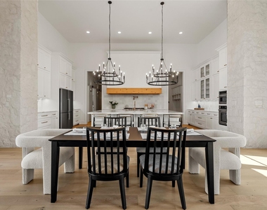 134 Sunflower Street - Photo Thumbnail 10