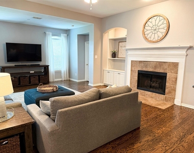 6852 Seacoast Drive - Photo Thumbnail 6
