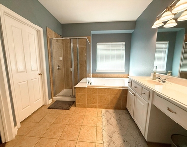 6852 Seacoast Drive - Photo Thumbnail 14