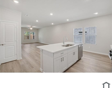 6004 Alderton Drive - Photo Thumbnail 15