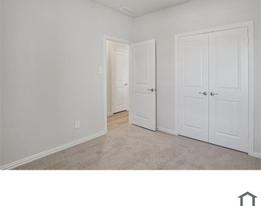 6004 Alderton Drive - Photo Thumbnail 3