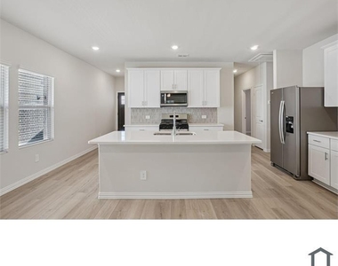 6004 Alderton Drive - Photo Thumbnail 17