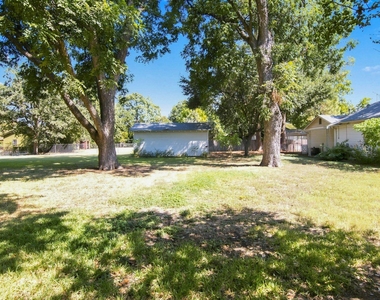 603 Merritt Street - Photo Thumbnail 26