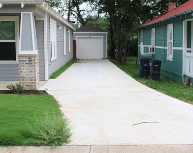 1009 E Cannon Street - Photo Thumbnail 3