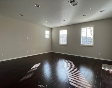 789 E Sierra Madre - Photo Thumbnail 4