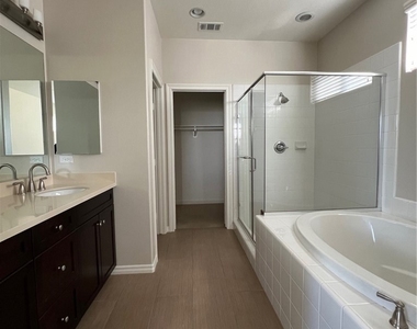 789 E Sierra Madre - Photo Thumbnail 11