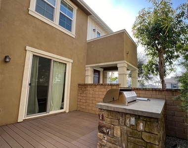 789 E Sierra Madre - Photo Thumbnail 3