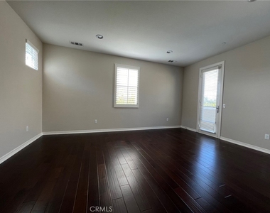 789 E Sierra Madre - Photo Thumbnail 12