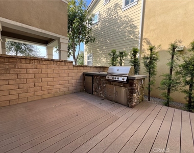 789 E Sierra Madre - Photo Thumbnail 2