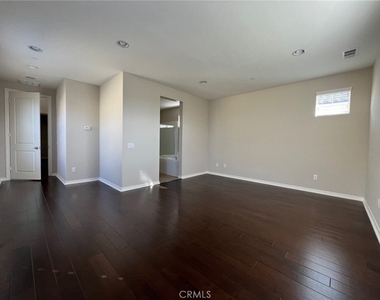 789 E Sierra Madre - Photo Thumbnail 10