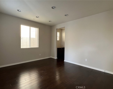 789 E Sierra Madre - Photo Thumbnail 8