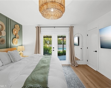 6709 Sheltondale Avenue - Photo Thumbnail 19