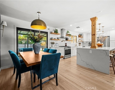 6709 Sheltondale Avenue - Photo Thumbnail 10