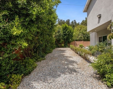 9304 Franklin Street - Photo Thumbnail 29