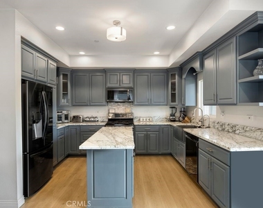 9304 Franklin Street - Photo Thumbnail 10