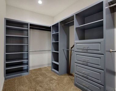 9304 Franklin Street - Photo Thumbnail 16