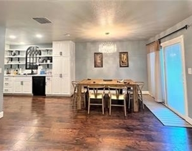 43639 Park Avenue - Photo Thumbnail 16