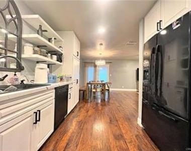 43639 Park Avenue - Photo Thumbnail 18