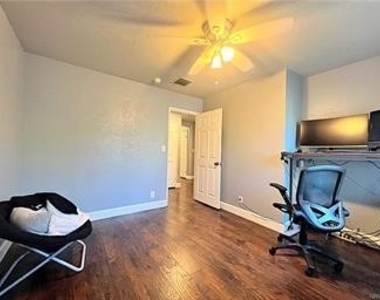 43639 Park Avenue - Photo Thumbnail 27