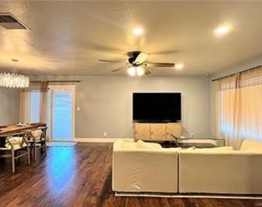 43639 Park Avenue - Photo Thumbnail 9