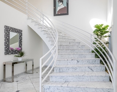 1255 Hilldale - Photo Thumbnail 12