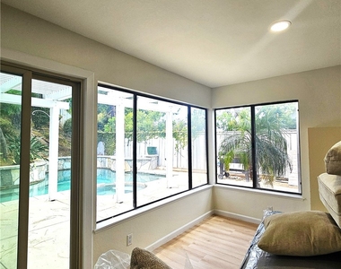 289 S Solomon - Photo Thumbnail 18