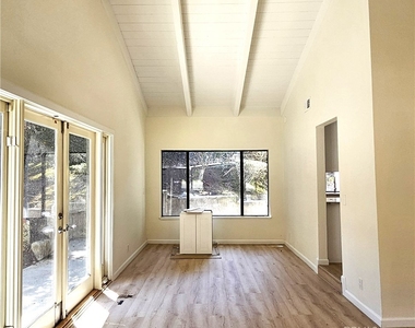 289 S Solomon - Photo Thumbnail 8