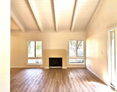 289 S Solomon - Photo Thumbnail 3