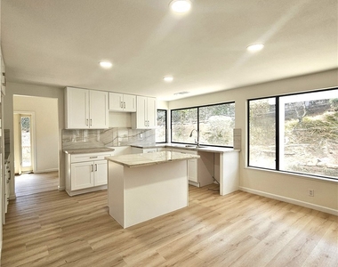 289 S Solomon - Photo Thumbnail 10