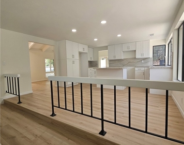 289 S Solomon - Photo Thumbnail 14