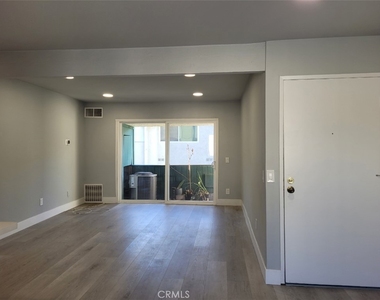 15233 Santa Gertrudes Avenue - Photo Thumbnail 3