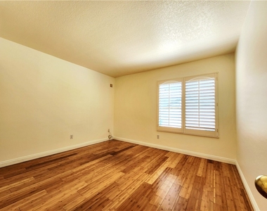 227 Calle Concordia - Photo Thumbnail 10